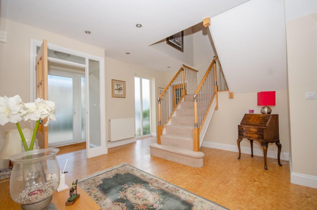 Park Crescent, Frenchay, Bristol, BS16 1PD