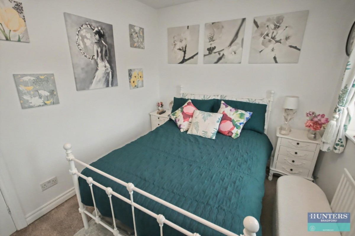 Winchester Gardens Bradford, BD4 8UJ