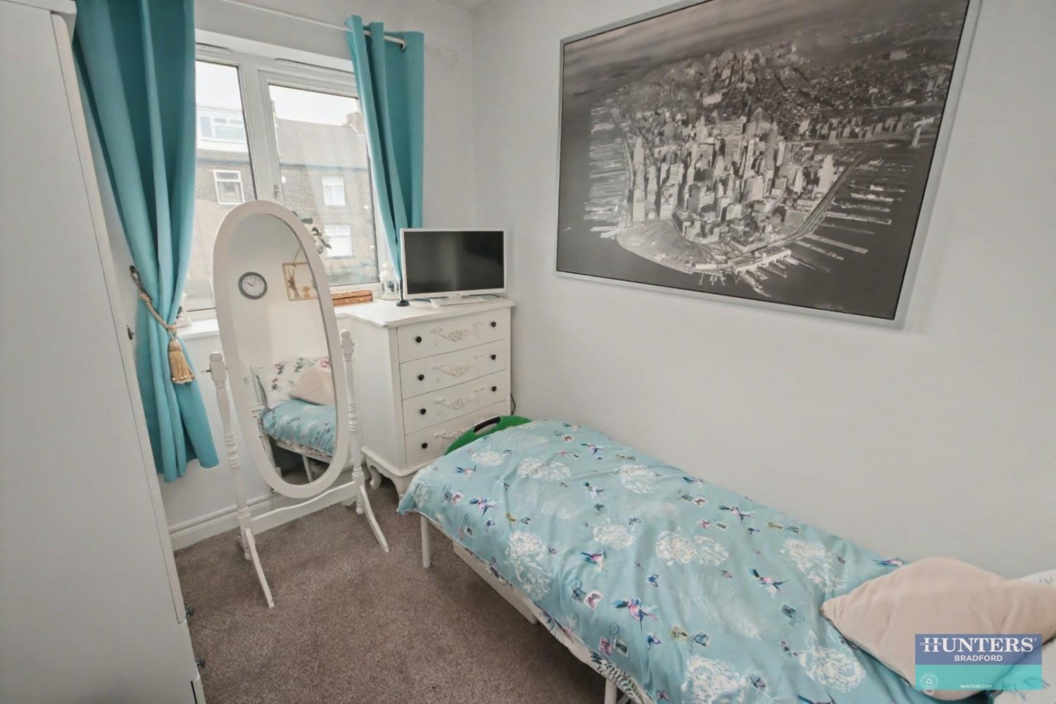 Winchester Gardens Bradford, BD4 8UJ