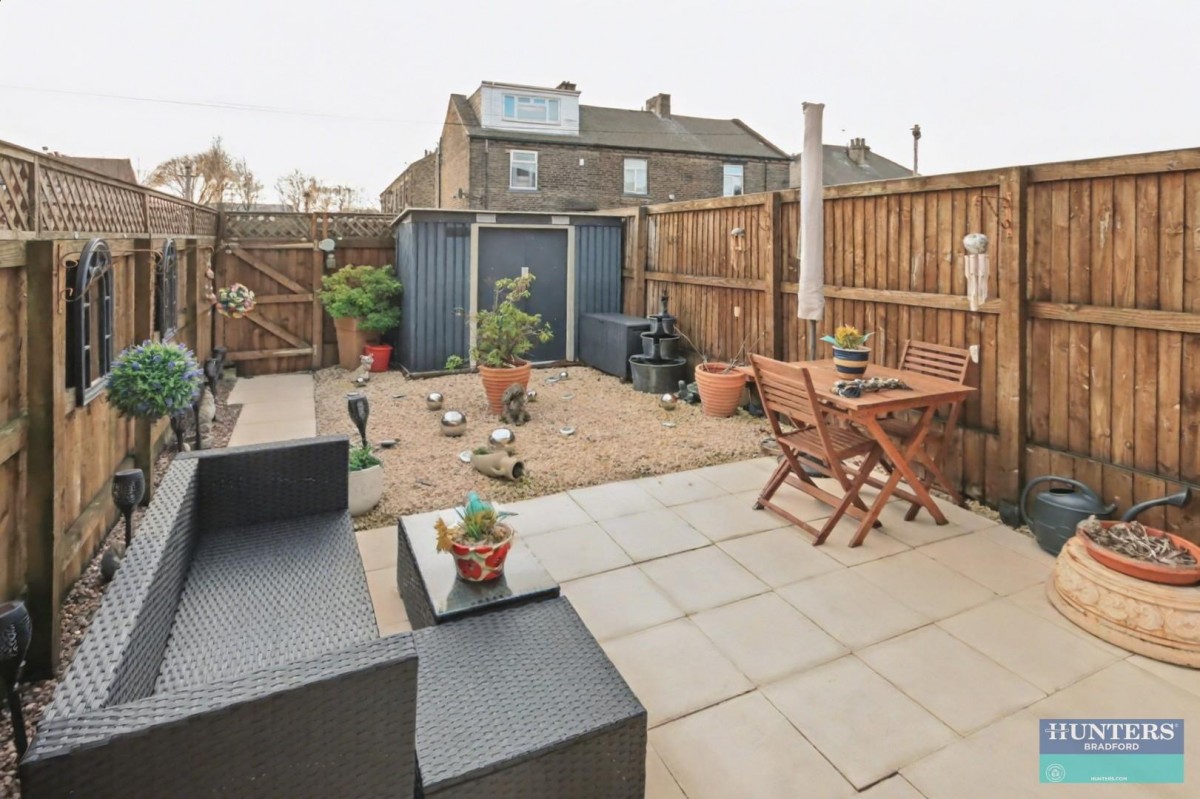 Winchester Gardens Bradford, BD4 8UJ