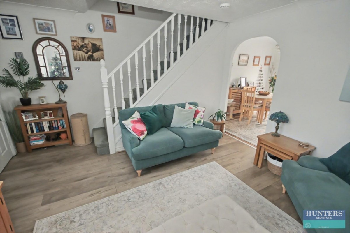 Winchester Gardens Bradford, BD4 8UJ