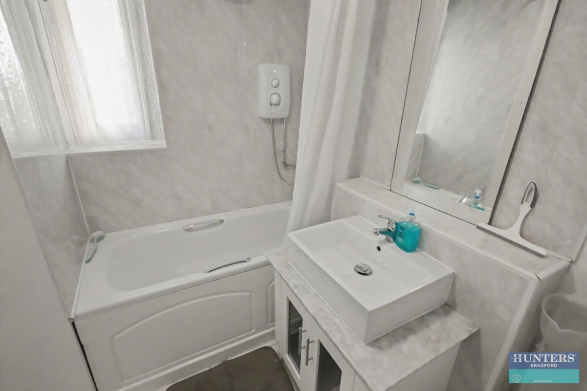 Ruth House, Otley Road Bradford, BD3 0DB