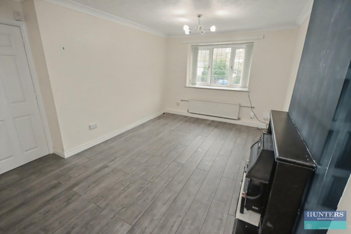 Penny Hill Drive Clayton, Bradford, BD14 6NH