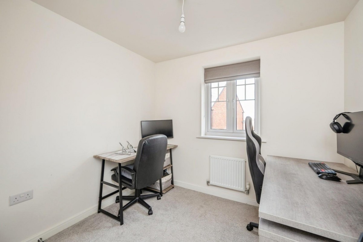 Child Close, Lichfield