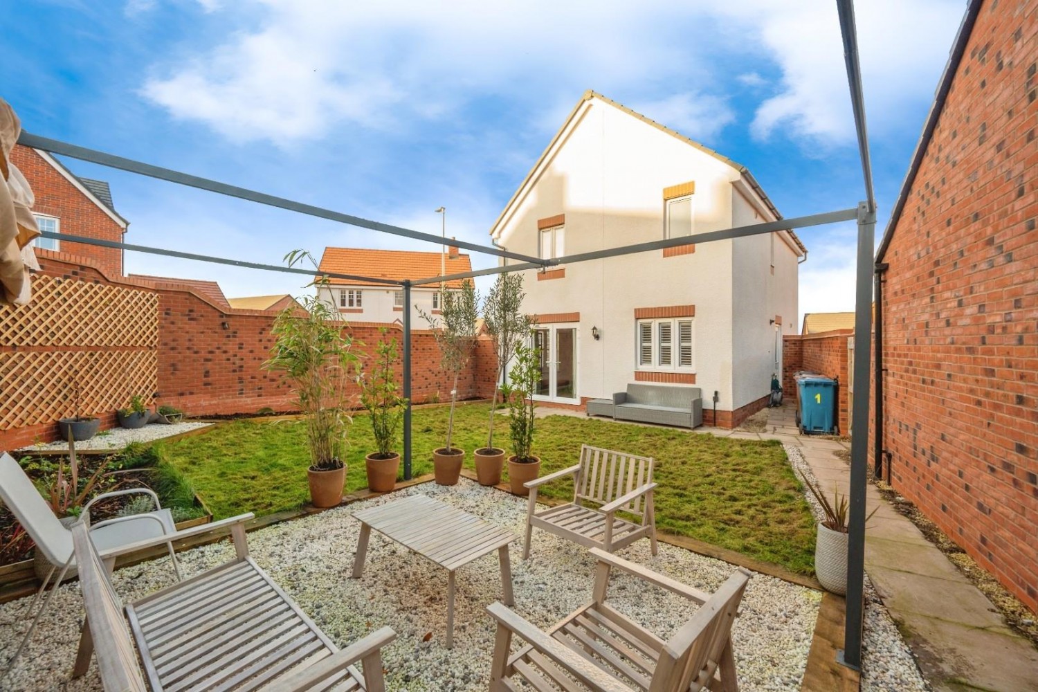 Child Close, Lichfield