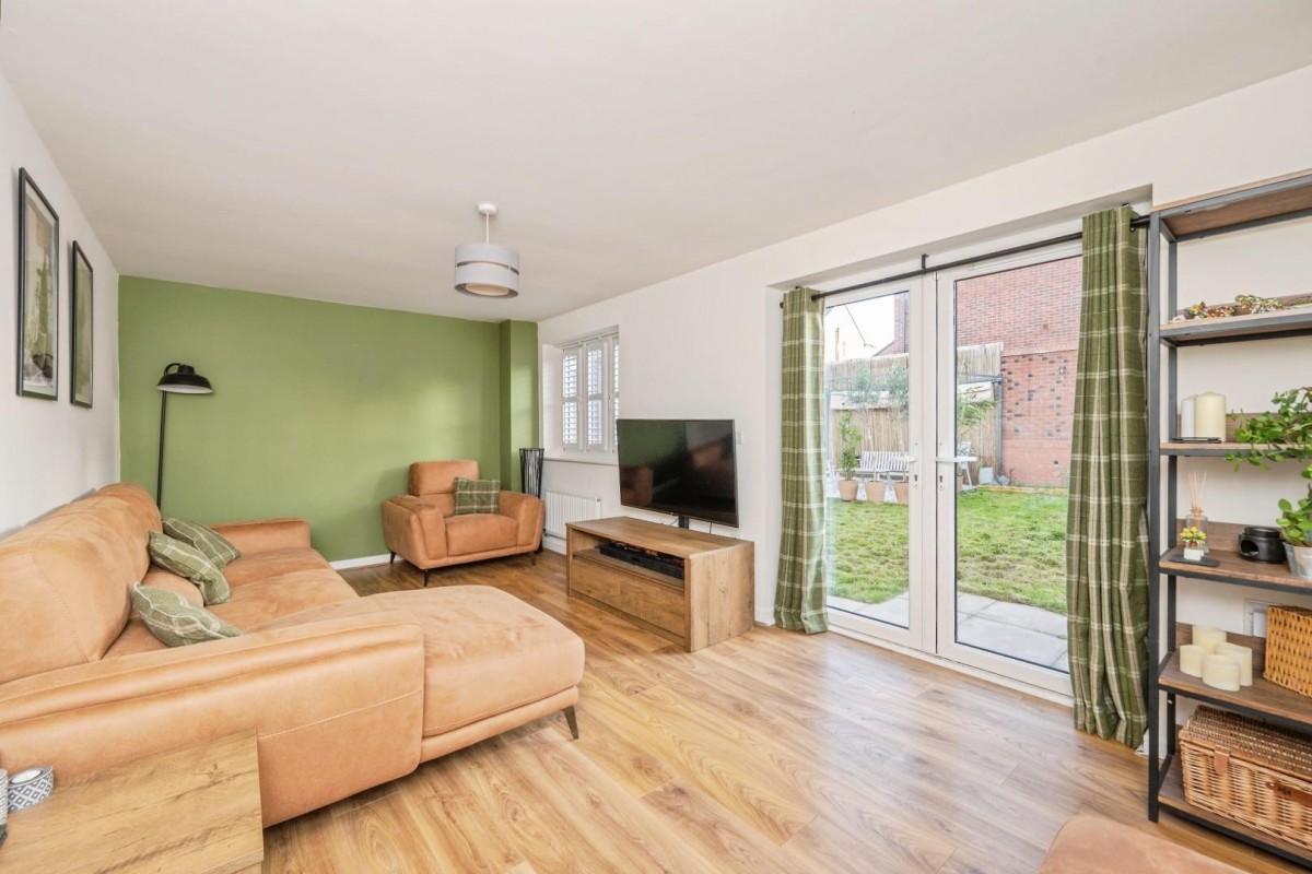 Child Close, Lichfield