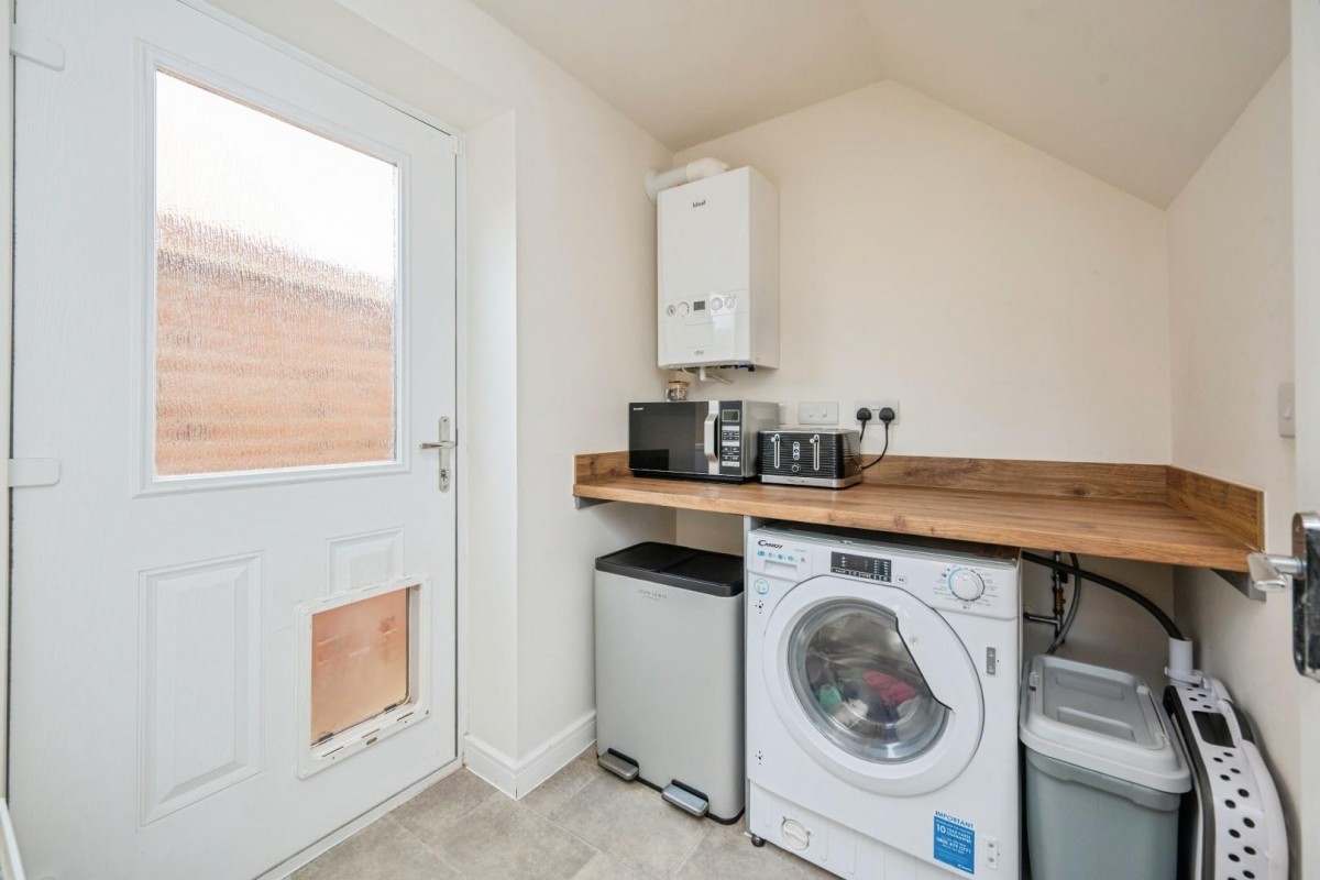 Child Close, Lichfield