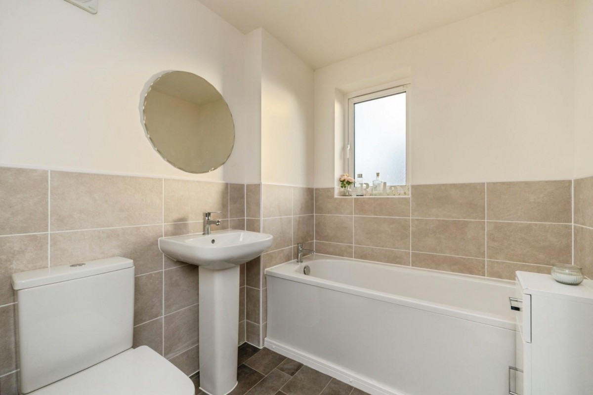 Child Close, Lichfield