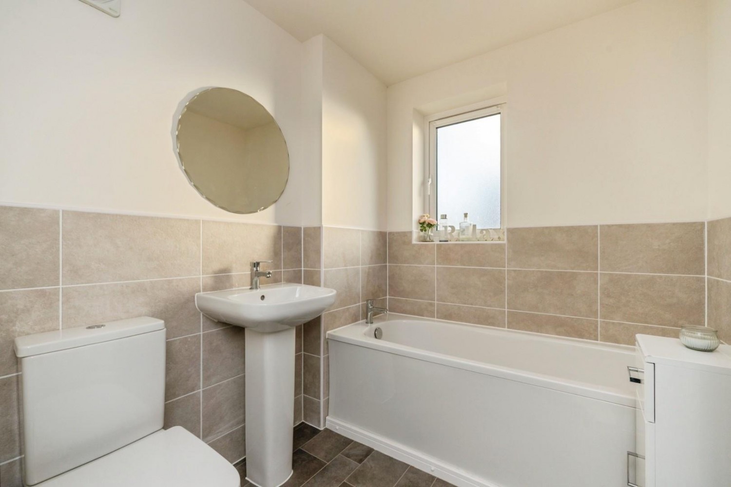 Child Close, Lichfield