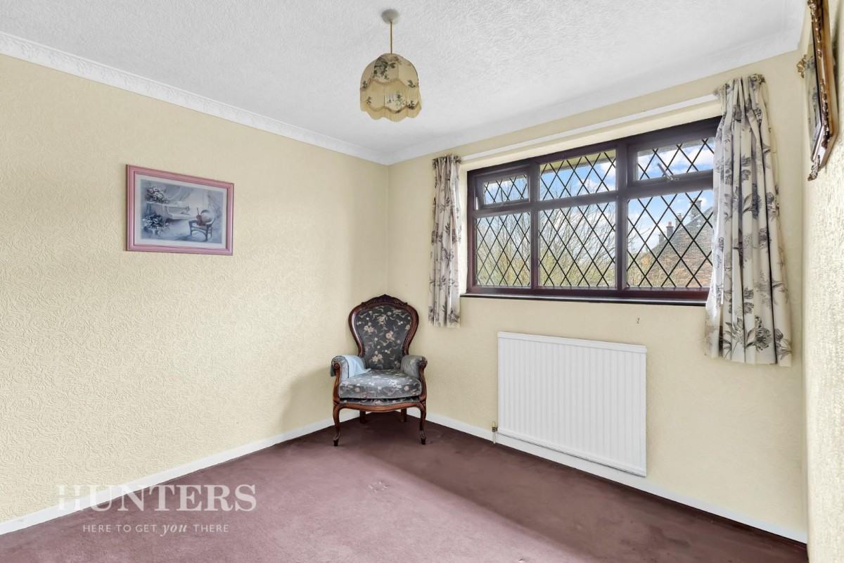 Broadfield Drive, Smithy Bridge, OL15 0EU