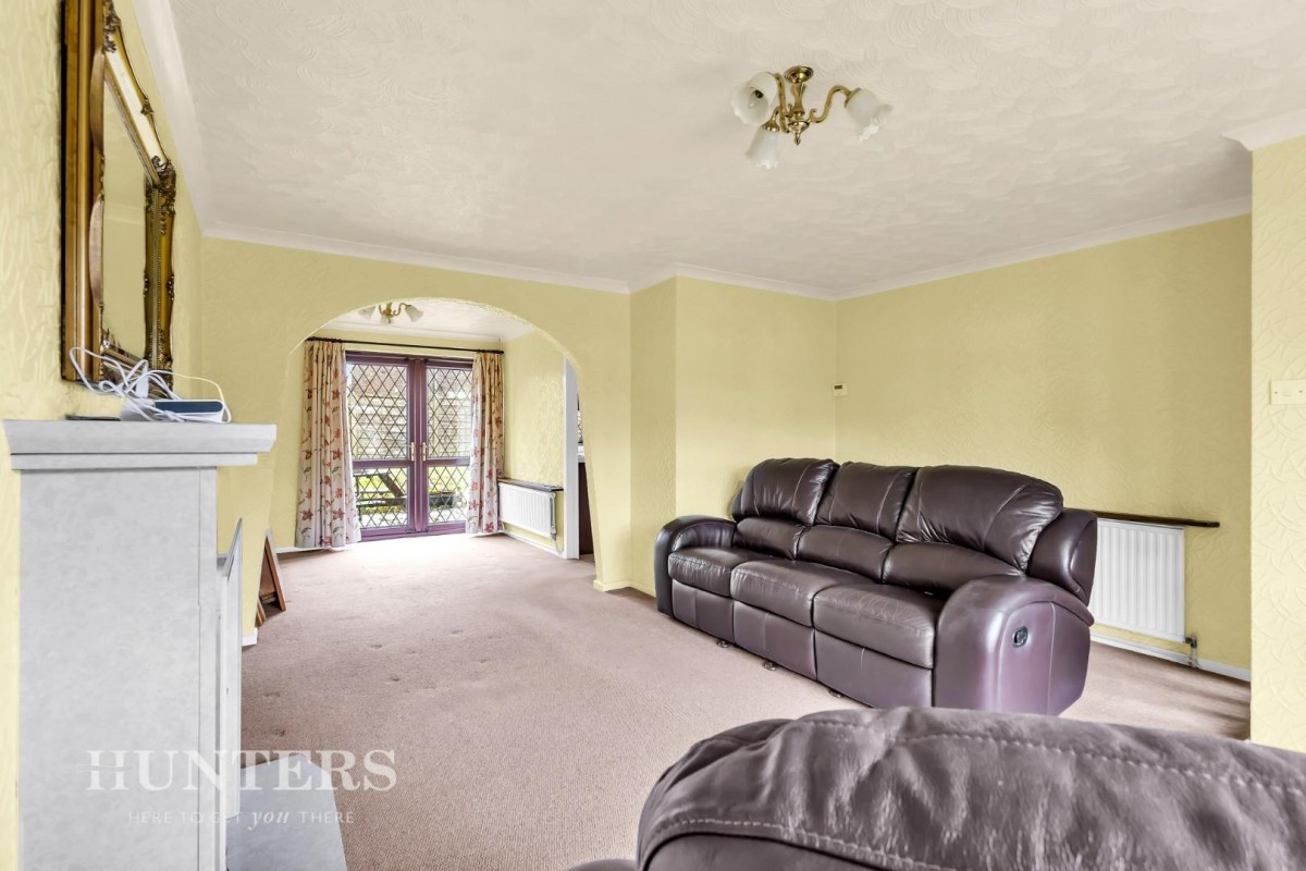 Broadfield Drive, Smithy Bridge, OL15 0EU