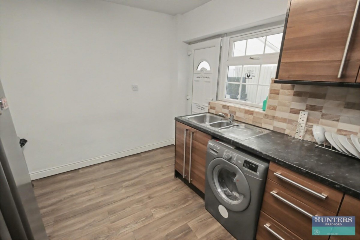 Grosvenor Road, Manningham, Bradford, BD8 7SB