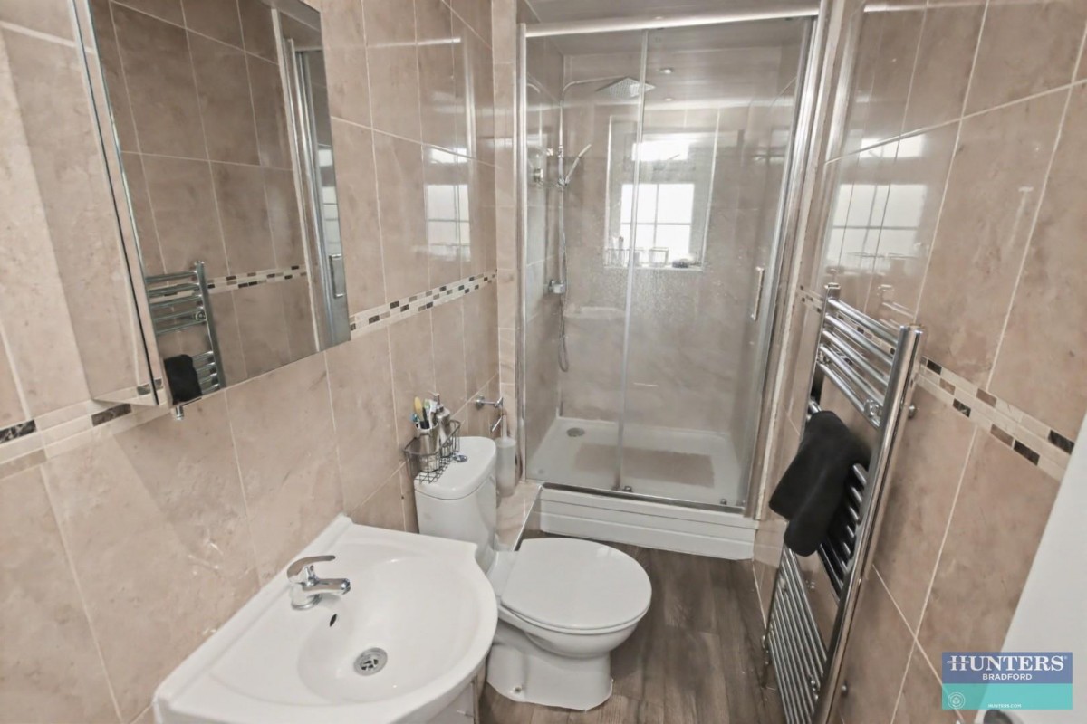Grosvenor Road, Manningham, Bradford, BD8 7SB