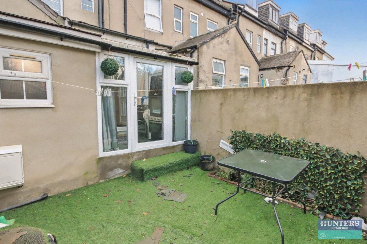 Grosvenor Road, Manningham, Bradford, BD8 7SB