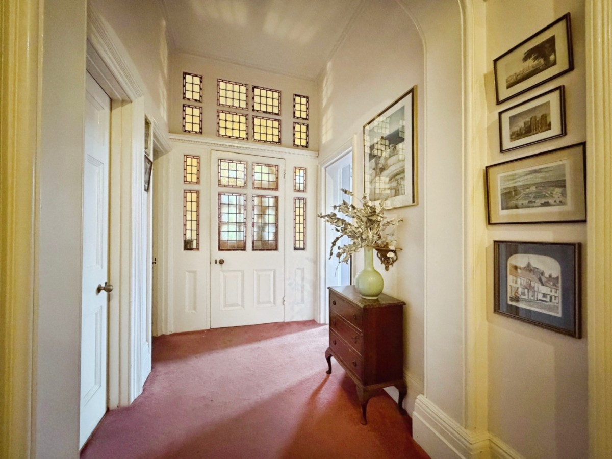 Earls Avenue, Folkestone