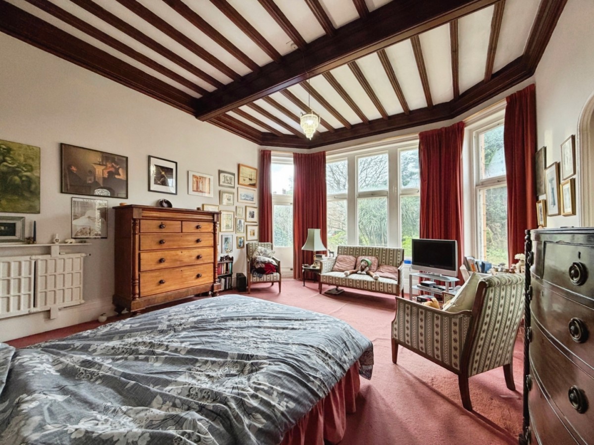 Earls Avenue, Folkestone