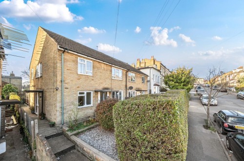 Faversham Road, London, SE6 4XE