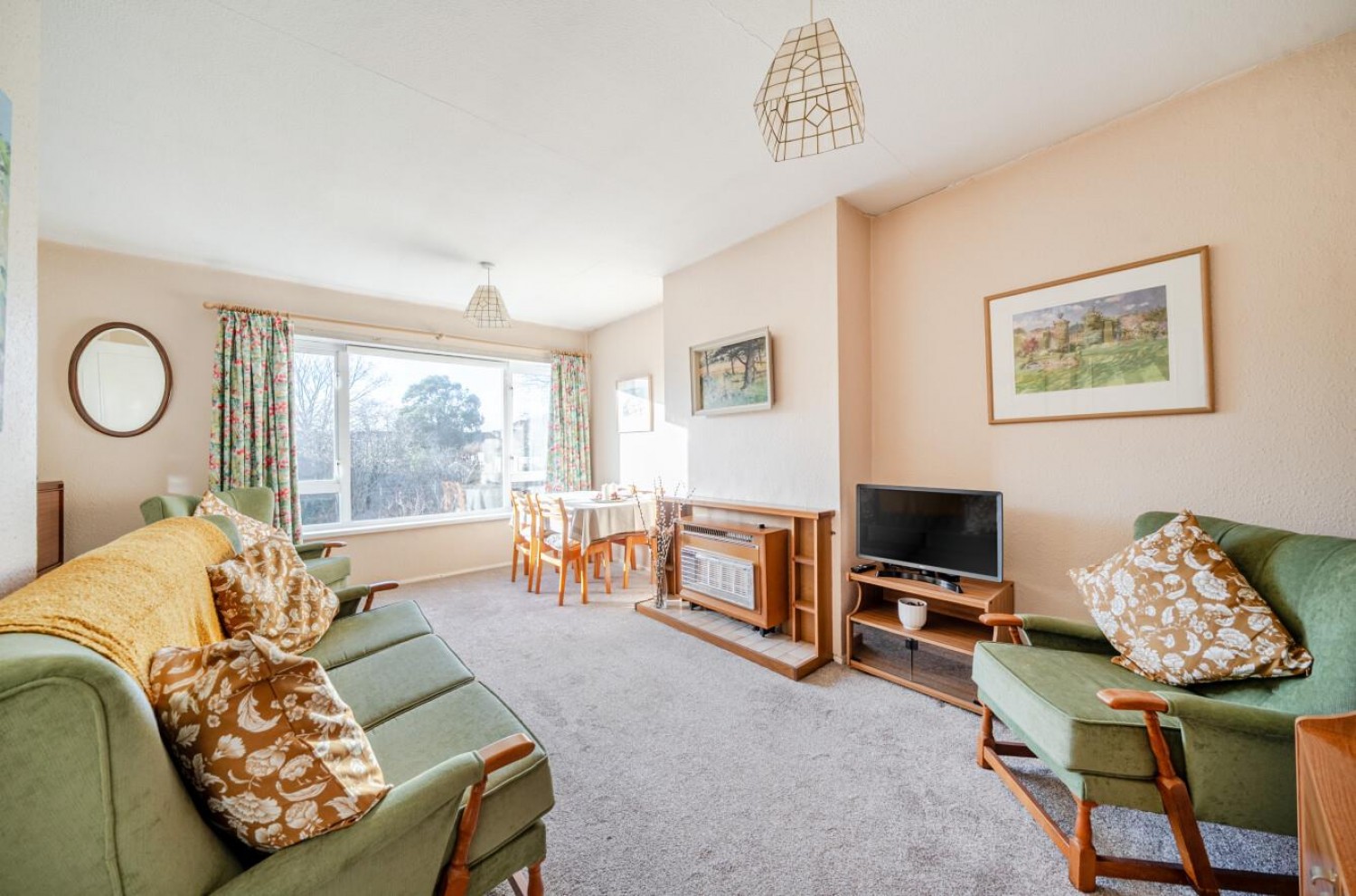 Faversham Road, London, SE6 4XE