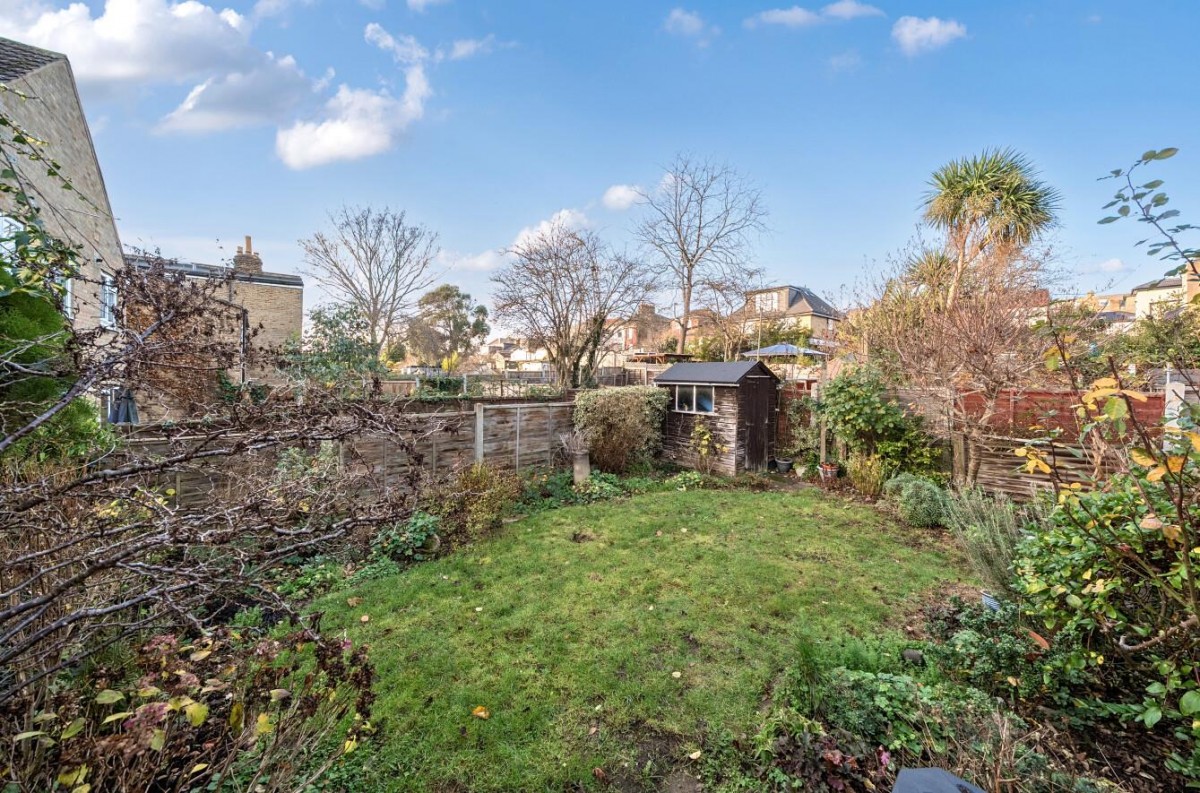 Faversham Road, London, SE6 4XE