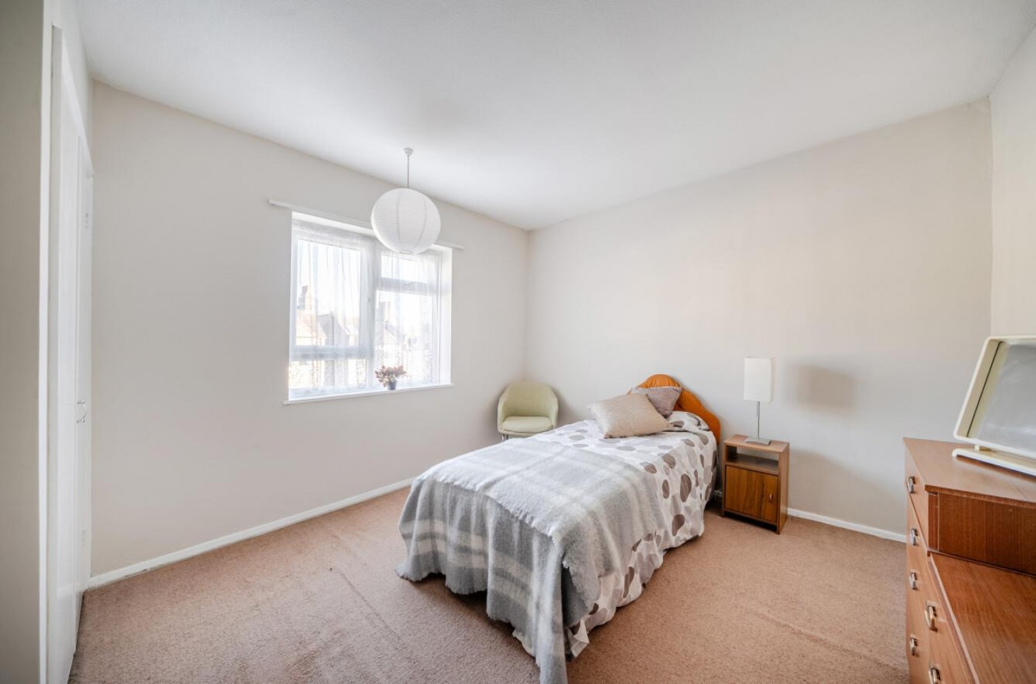 Faversham Road, London, SE6 4XE