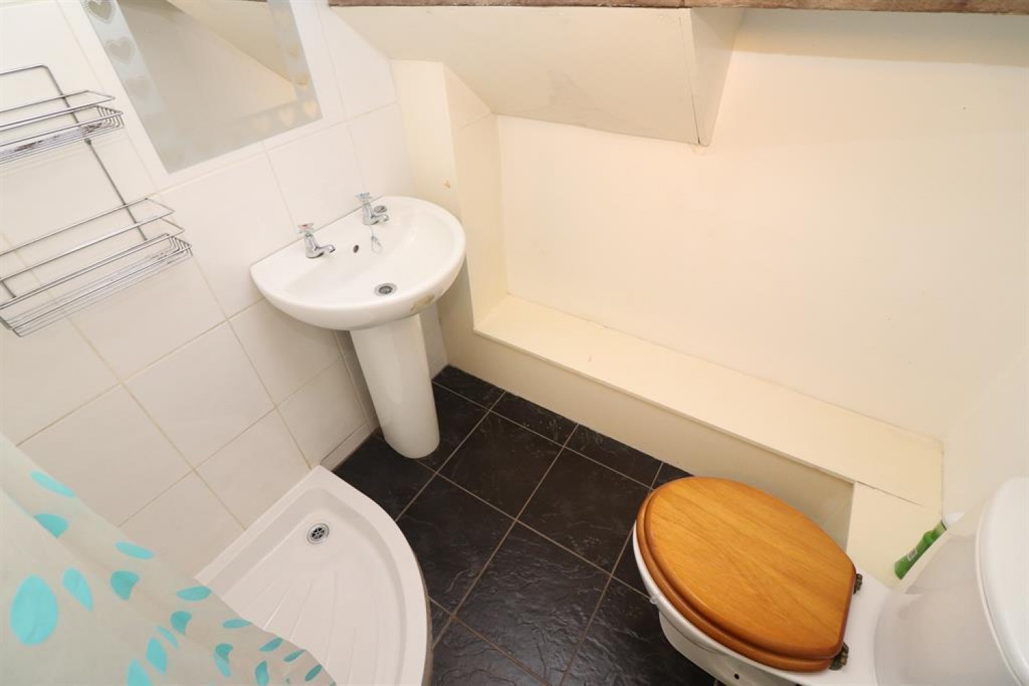 Blackburn Road, Bolton, BL1 7AL