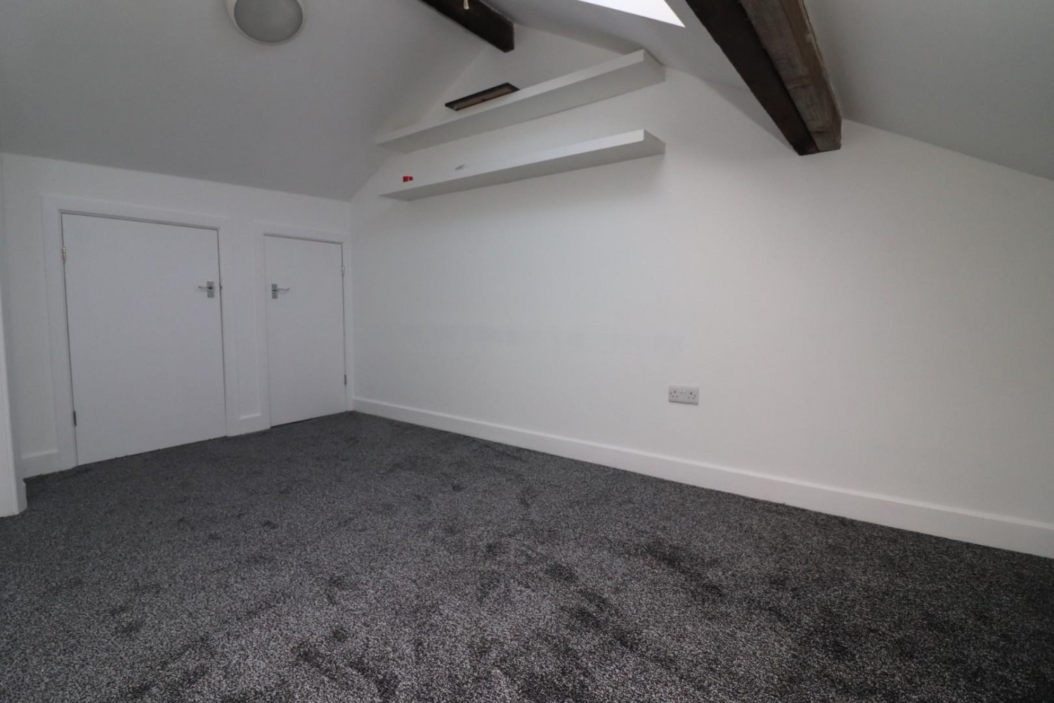 Blackburn Road, Bolton, BL1 7AL