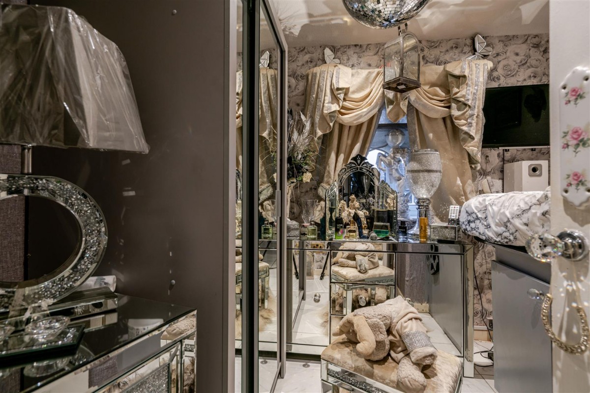 Balmoral Drive, Leigh