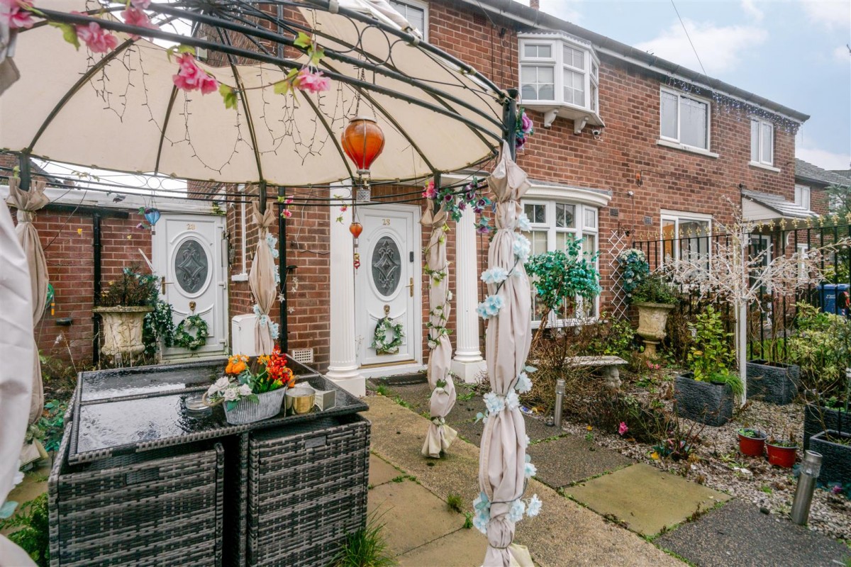 Balmoral Drive, Leigh