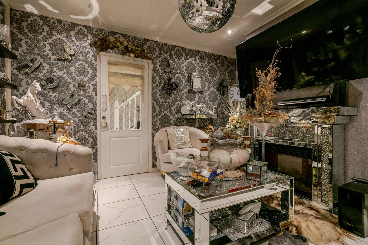 Balmoral Drive, Leigh