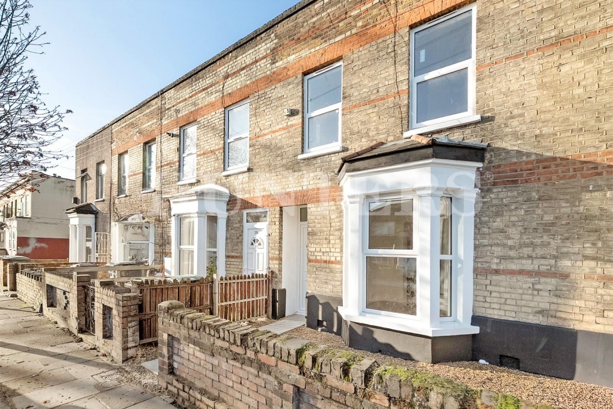 Chalgrove Road, London