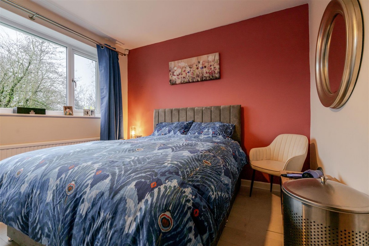 Johnson Close, Leigh