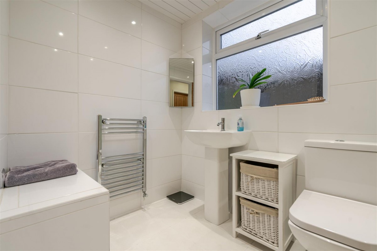 Johnson Close, Leigh