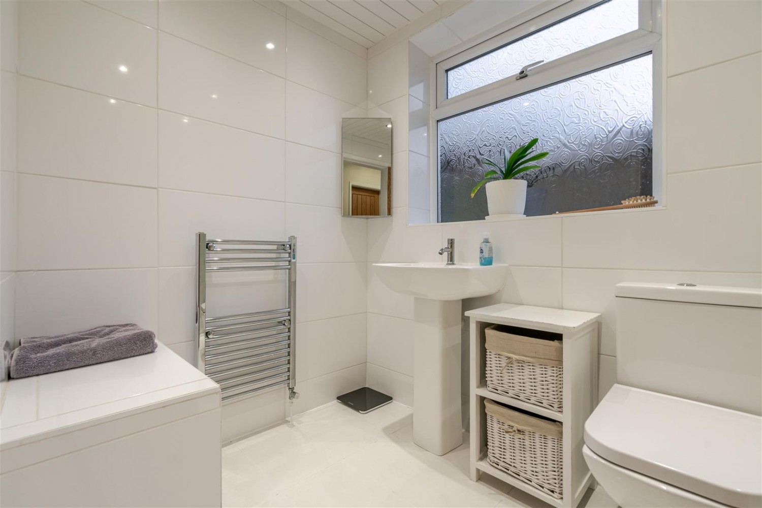 Johnson Close, Leigh