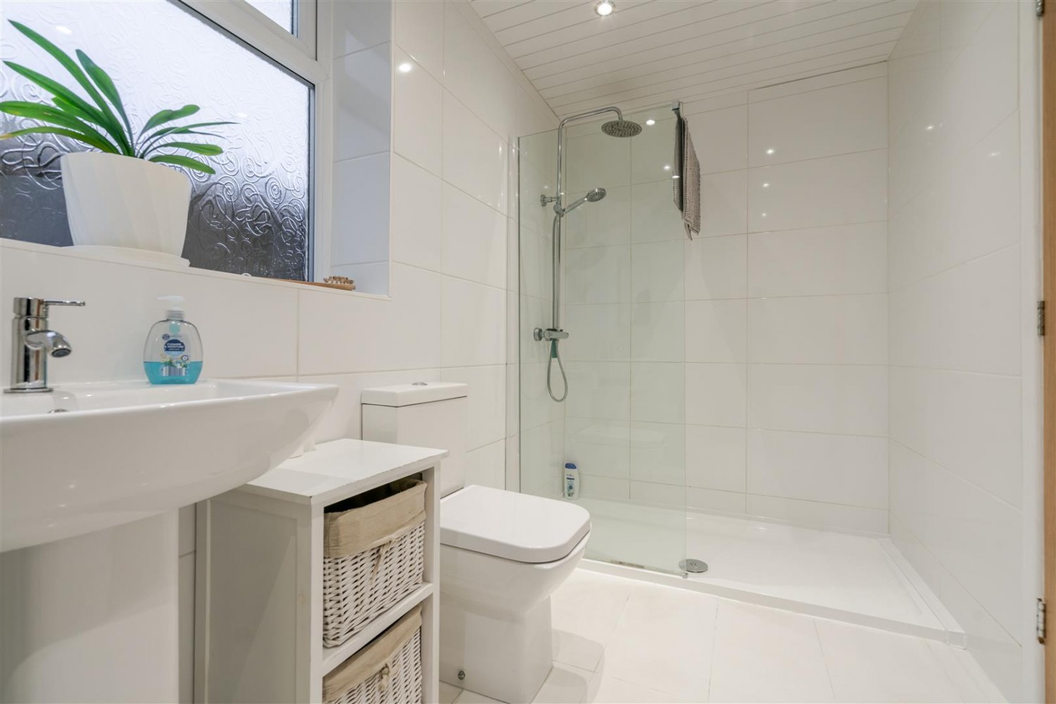 Johnson Close, Leigh