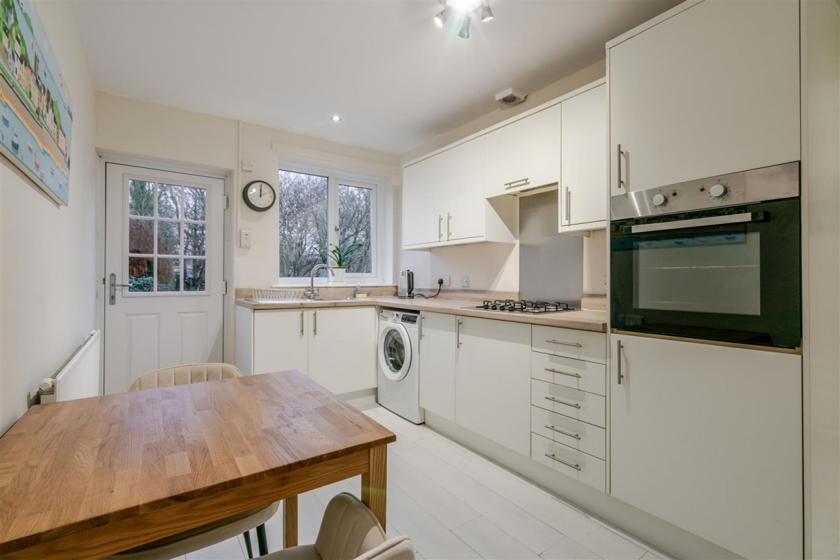 Johnson Close, Leigh