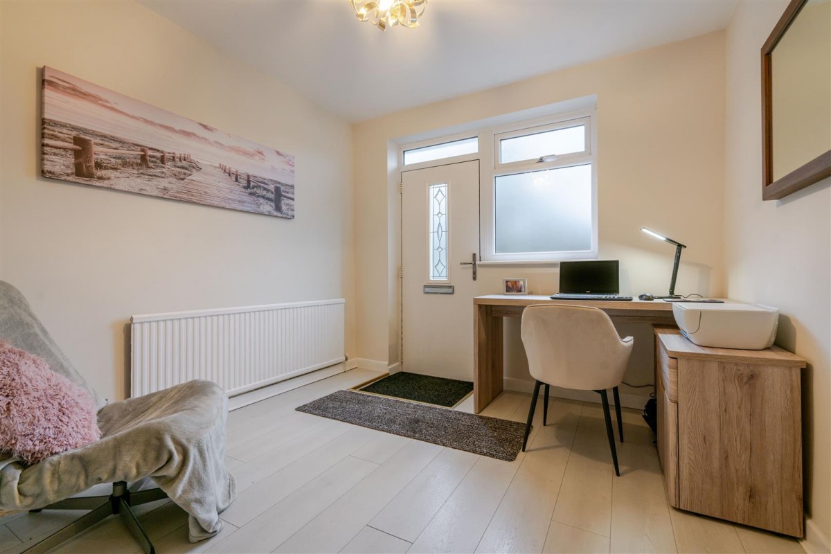 Johnson Close, Leigh