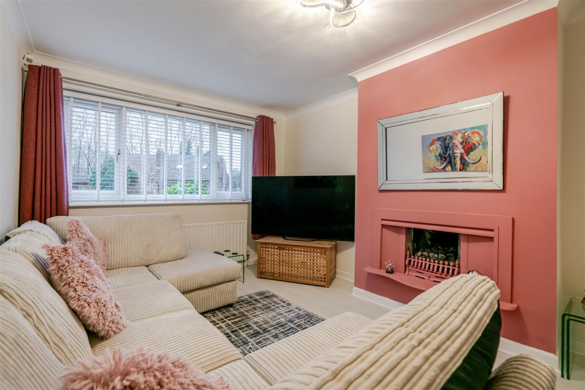 Johnson Close, Leigh