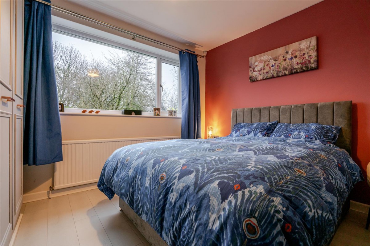 Johnson Close, Leigh