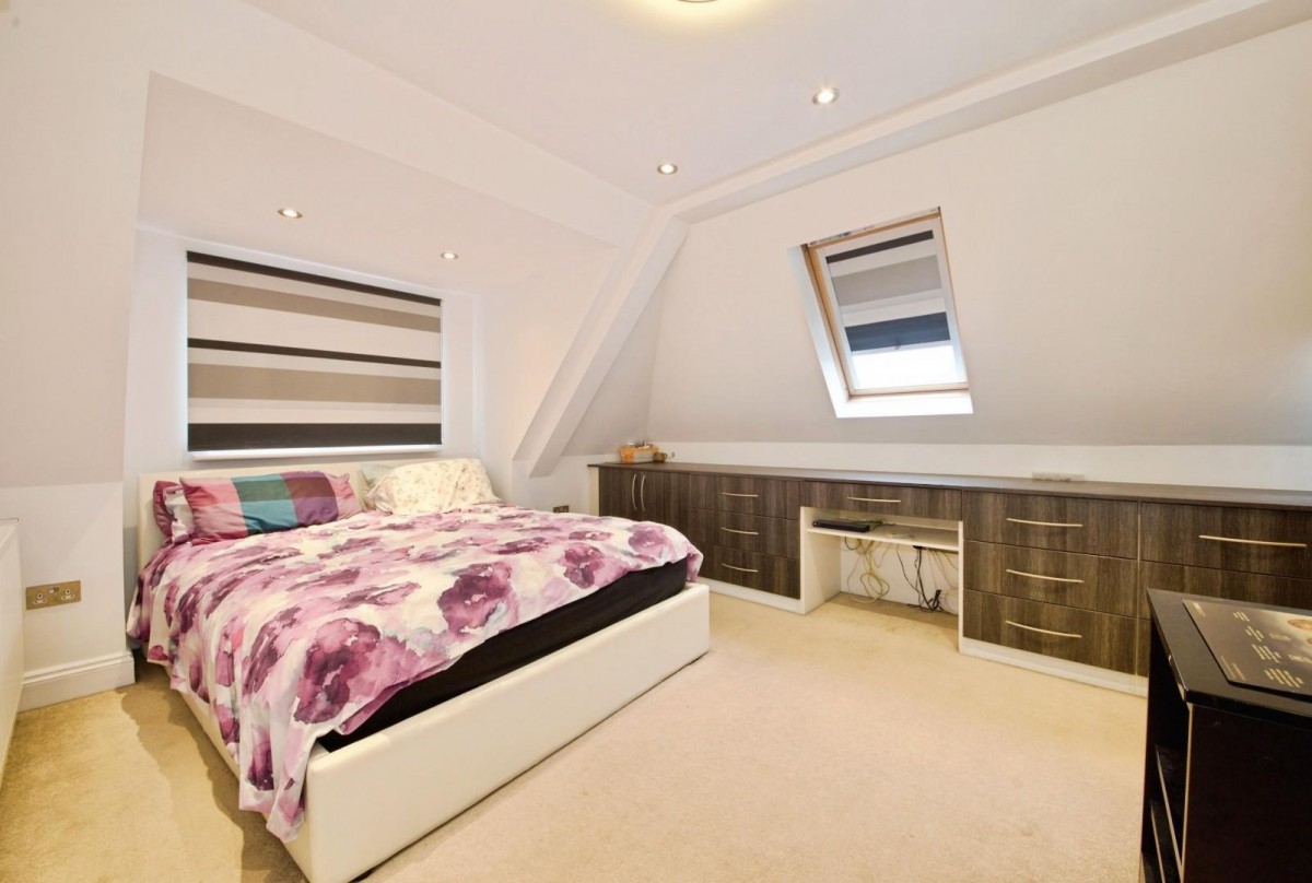 Woodhill Crescent, Harrow