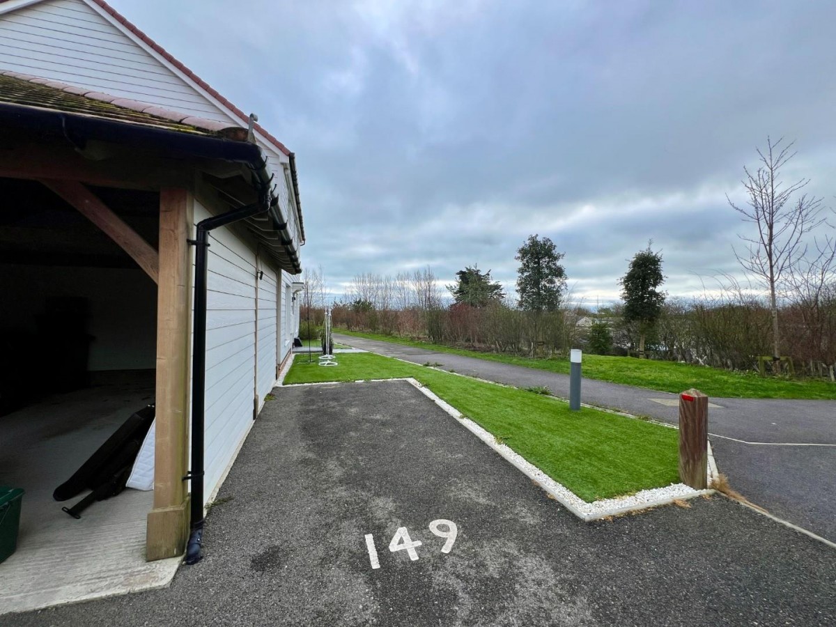 Woodpecker Way, Hythe