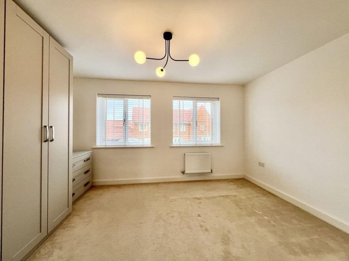 Woodpecker Way, Hythe