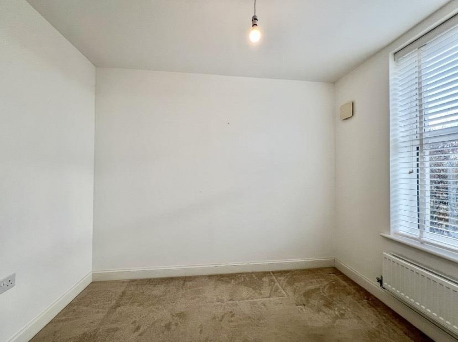 Woodpecker Way, Hythe