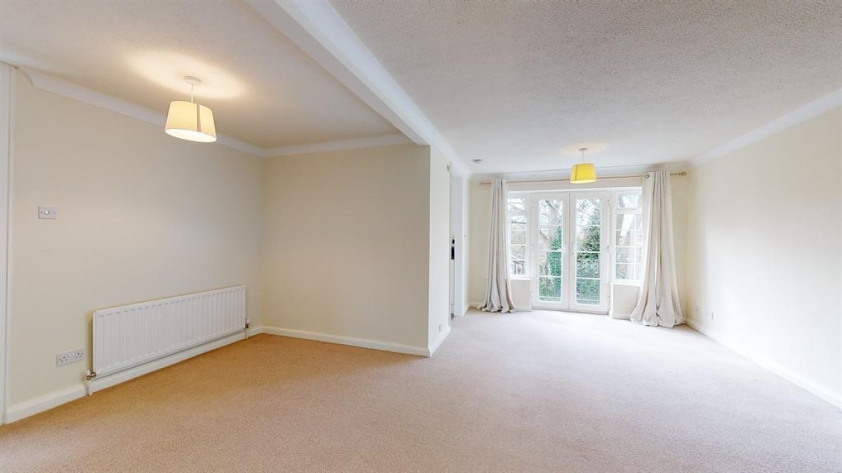 Elm Court, Brackenwood Close, Ilkley, LS29