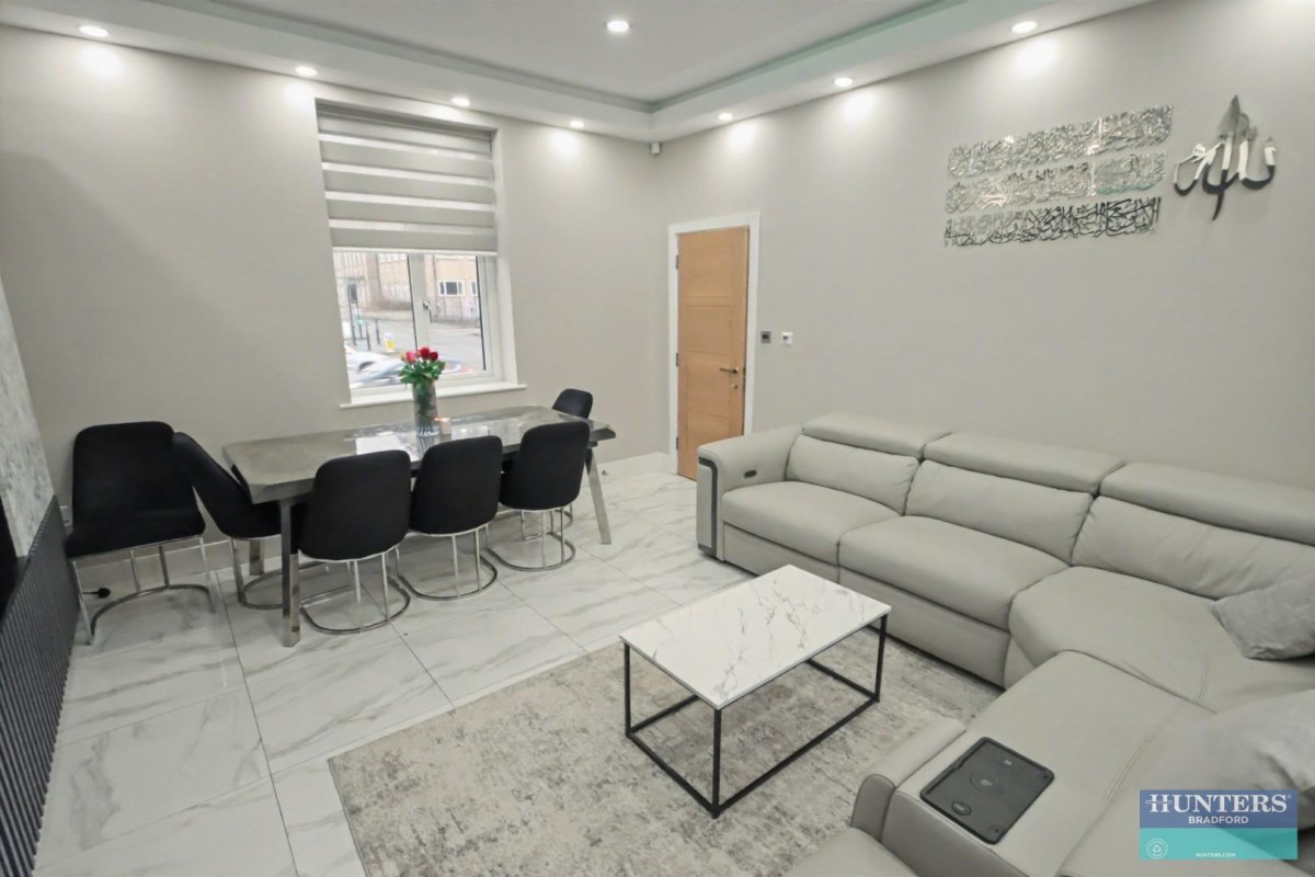 Leeds Old Road Bradford, West Yorkshire, BD3 8JS