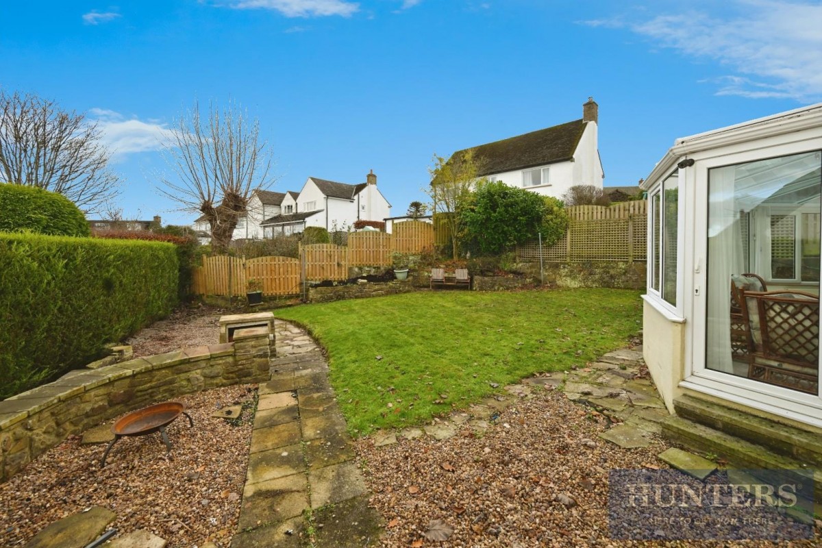 Thorpe Lane, Guiseley, Leeds