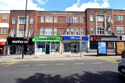 Central Road, Worcester Park, KT4 8HT