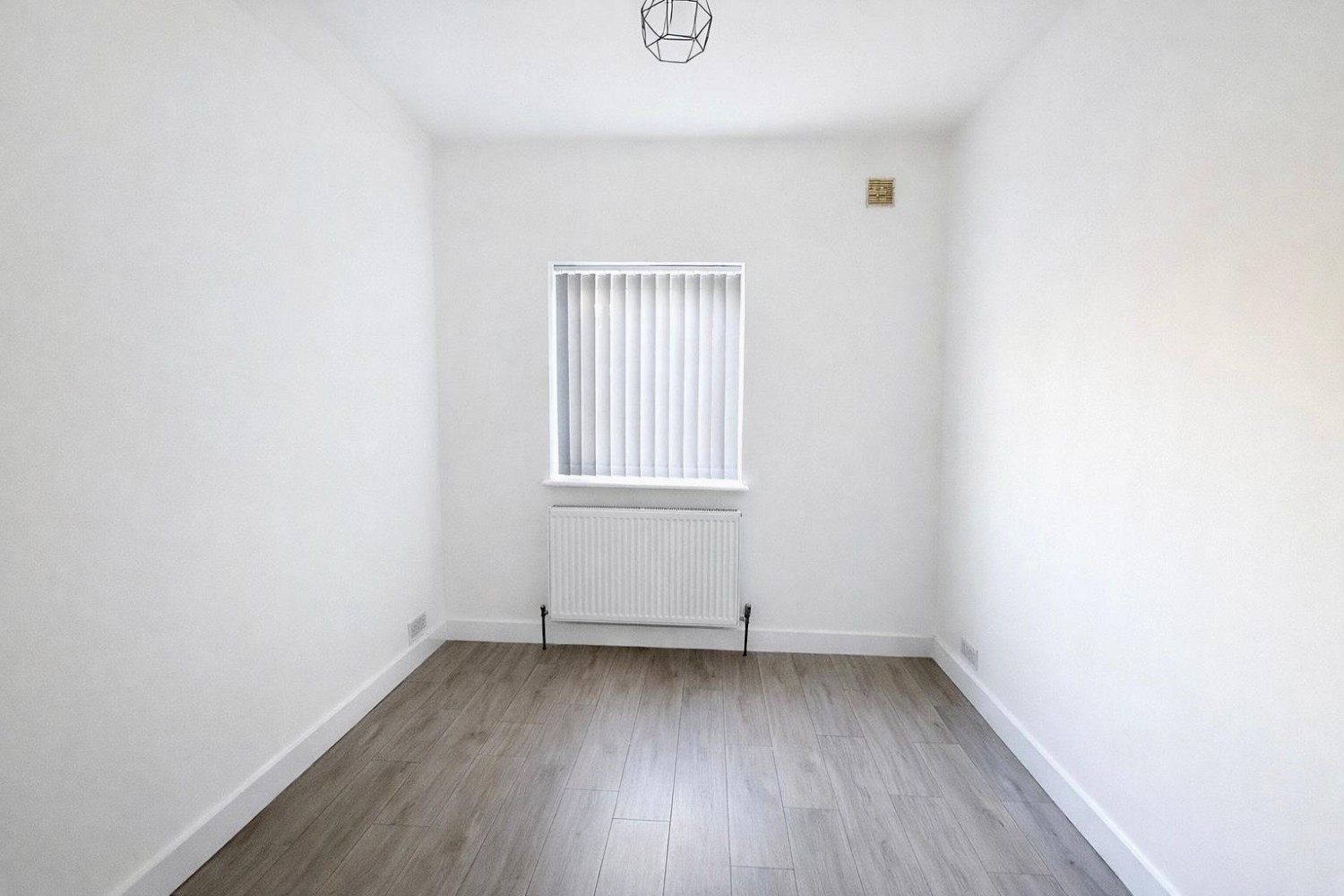 Sorrento Road, Sutton