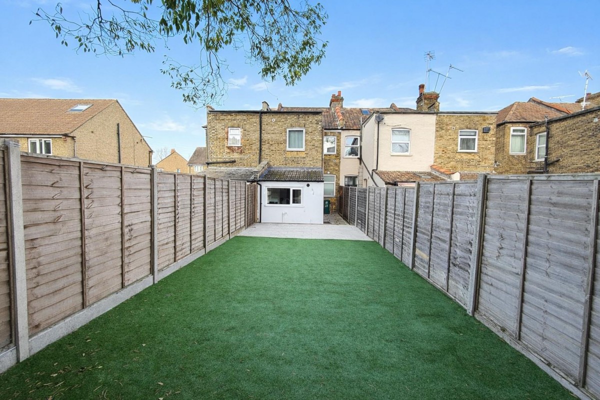 Sorrento Road, Sutton