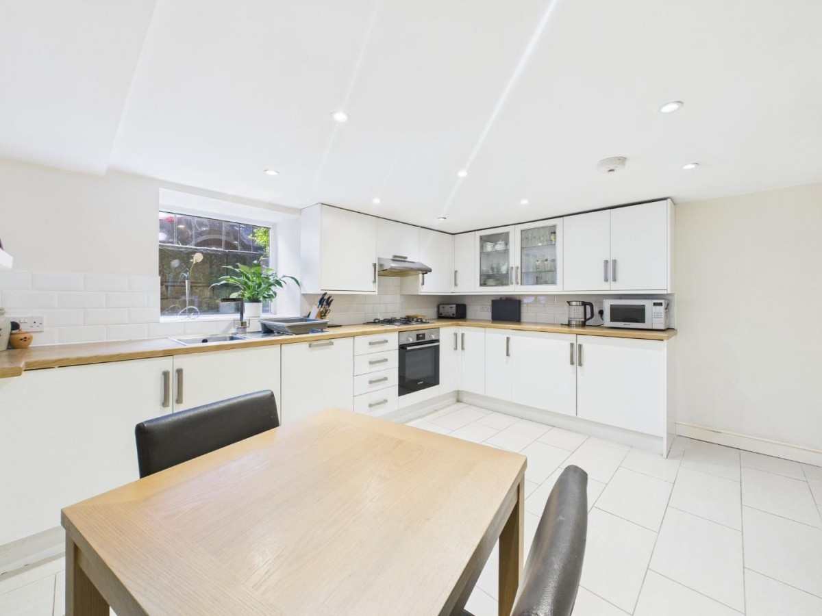 Birklands Terrace, Shipley