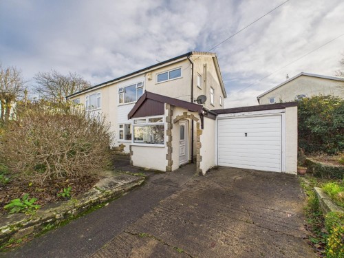 Sleningford Rise, Bingley